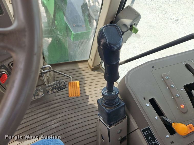 image for item EB8014 John Deere 7230 MFWD tractor