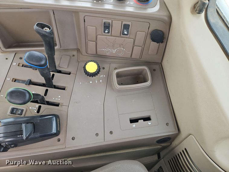 image for item EB8014 John Deere 7230 MFWD tractor