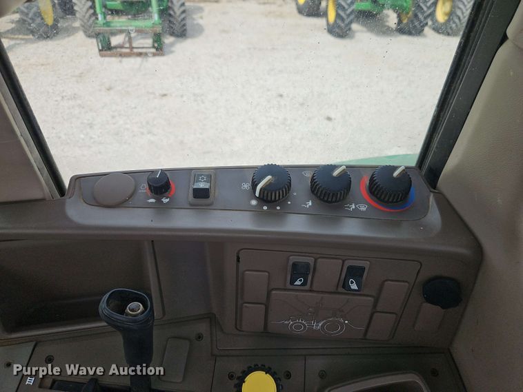 image for item EB8014 John Deere 7230 MFWD tractor