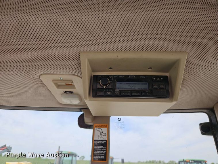 image for item EB8014 John Deere 7230 MFWD tractor