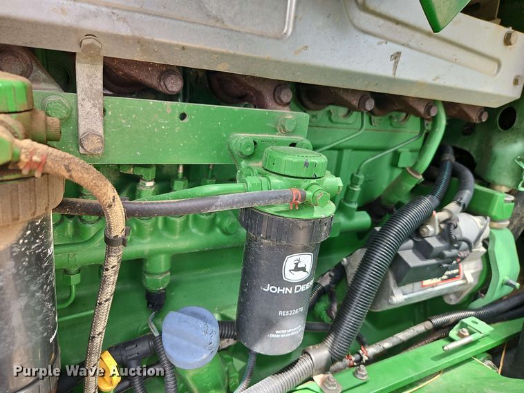 image for item EB8014 John Deere 7230 MFWD tractor
