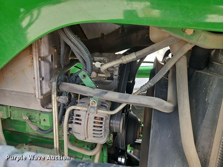 image for item EB8014 John Deere 7230 MFWD tractor