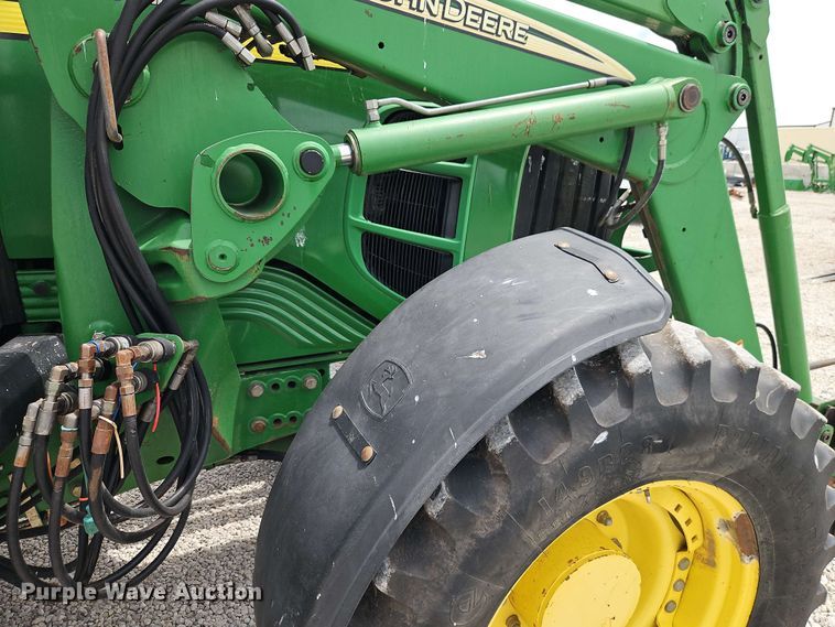 image for item EB8015 2011 John Deere 7330 MFWD tractor