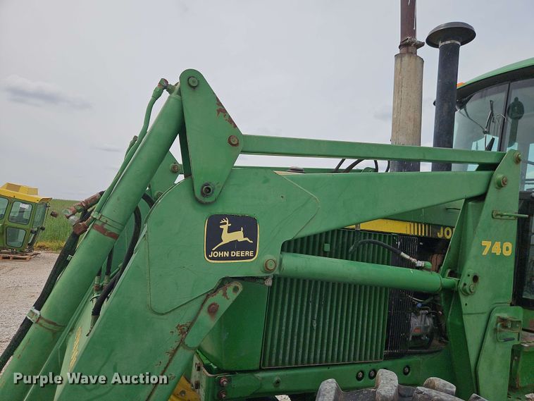 image for item EB8016 1992 John Deere 4455 MFWD tractor