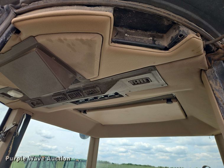 image for item EB8016 1992 John Deere 4455 MFWD tractor