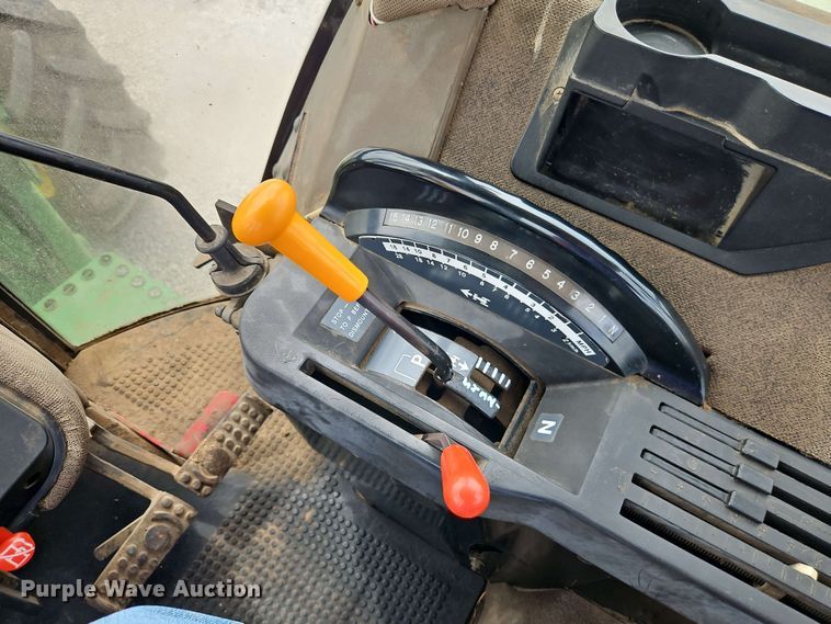 image for item EB8016 1992 John Deere 4455 MFWD tractor