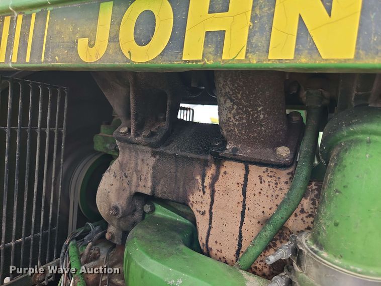 image for item EB8016 1992 John Deere 4455 MFWD tractor