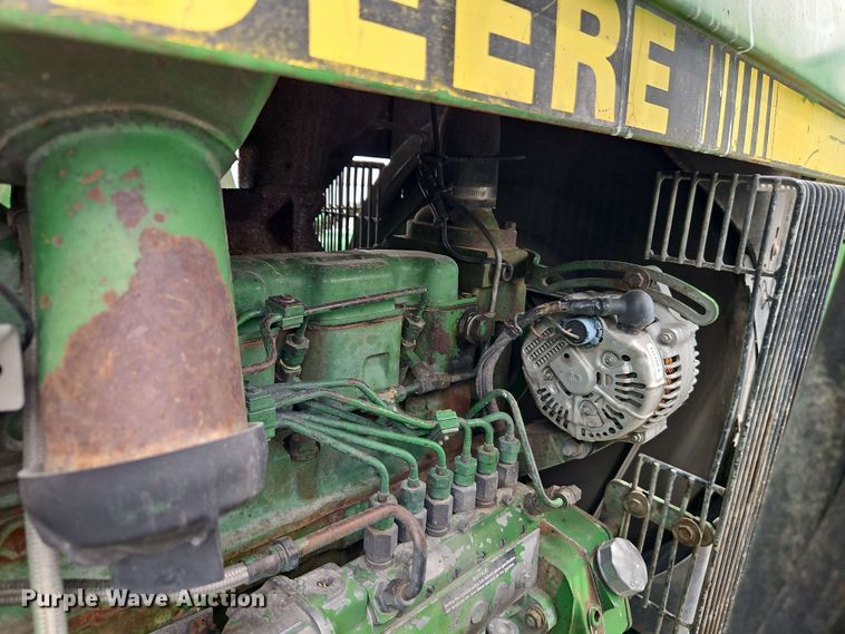 image for item EB8016 1992 John Deere 4455 MFWD tractor