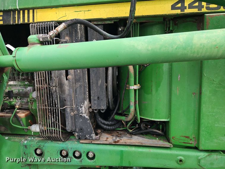 image for item EB8016 1992 John Deere 4455 MFWD tractor