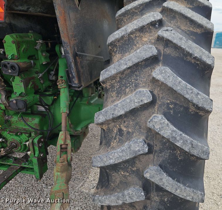 image for item EB8016 1992 John Deere 4455 MFWD tractor