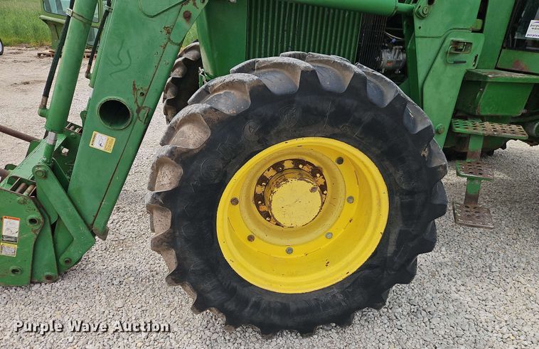 image for item EB8016 1992 John Deere 4455 MFWD tractor
