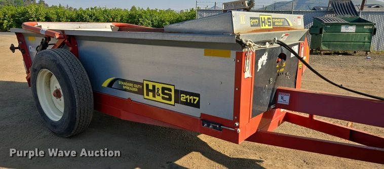 image for item EC0939 H&S S2117 manure spreader