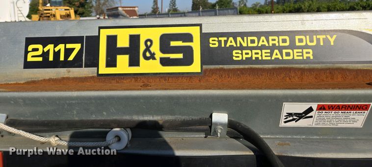 image for item EC0939 H&S S2117 manure spreader