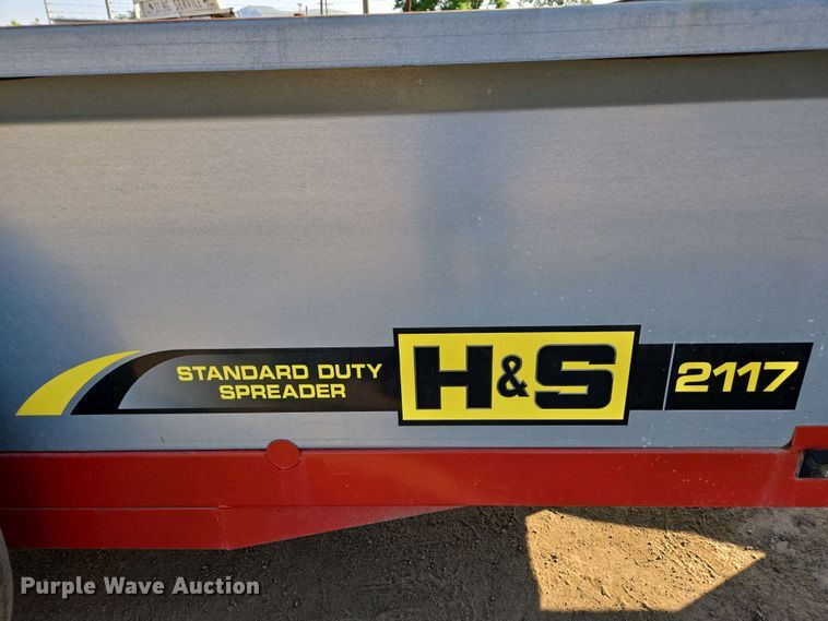 image for item EC0939 H&S S2117 manure spreader
