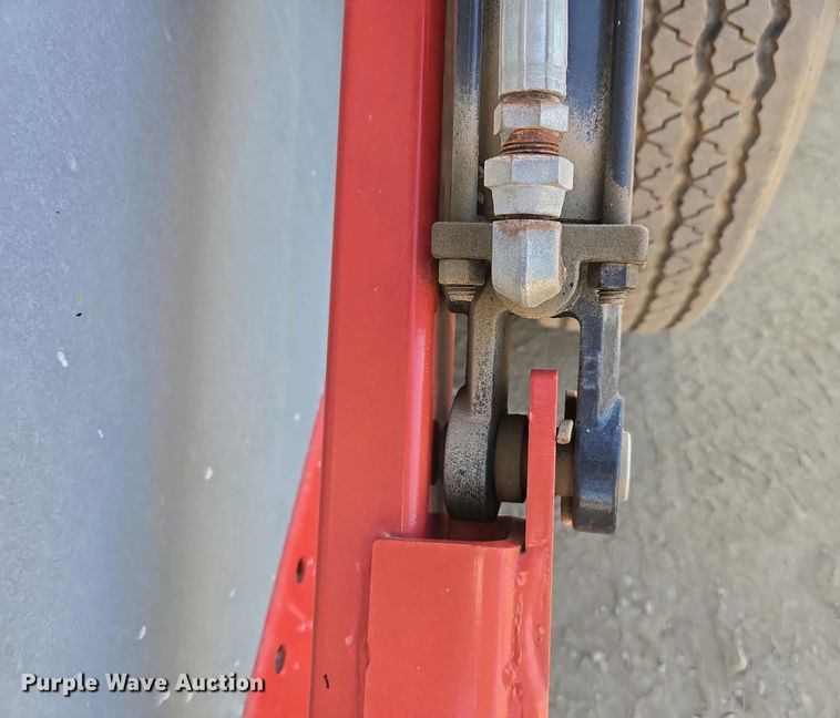 image for item EC0939 H&S S2117 manure spreader