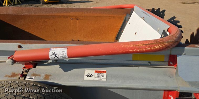 image for item EC0939 H&S S2117 manure spreader