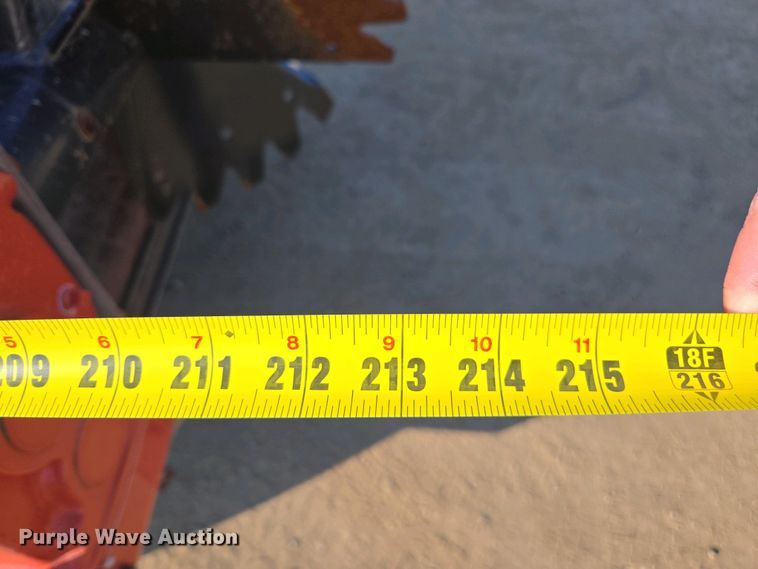 image for item EC0939 H&S S2117 manure spreader