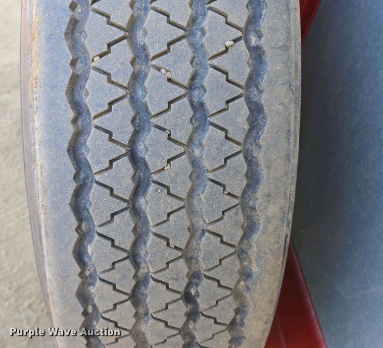 image for item EC0939 H&S S2117 manure spreader