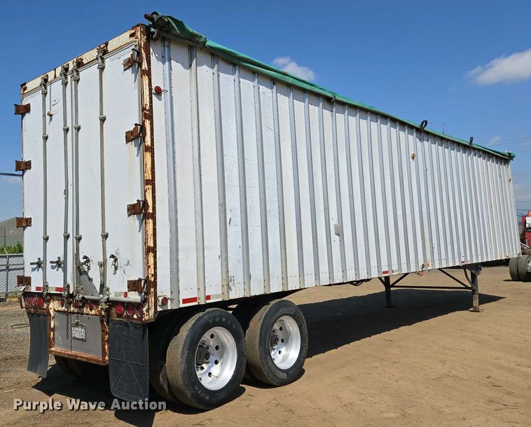 image for item EC0945 1988 IMCO walking floor trailer