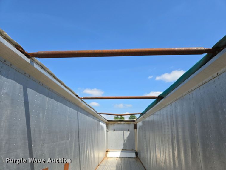 image for item EC0945 1988 IMCO walking floor trailer