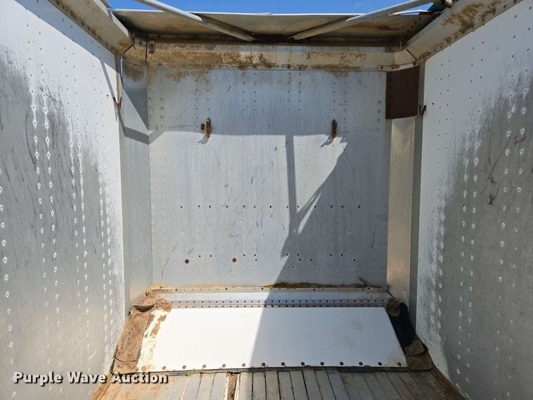 image for item EC0945 1988 IMCO walking floor trailer