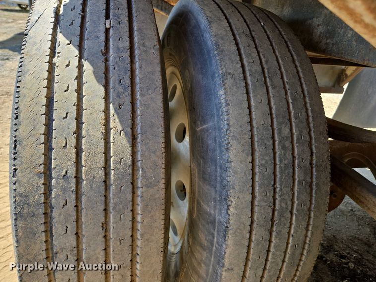 image for item EC0945 1988 IMCO walking floor trailer