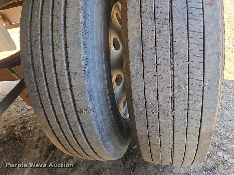 image for item EC0945 1988 IMCO walking floor trailer