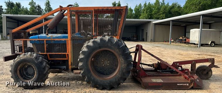 image for item EC3573 2001 New Holland 7610 tractor