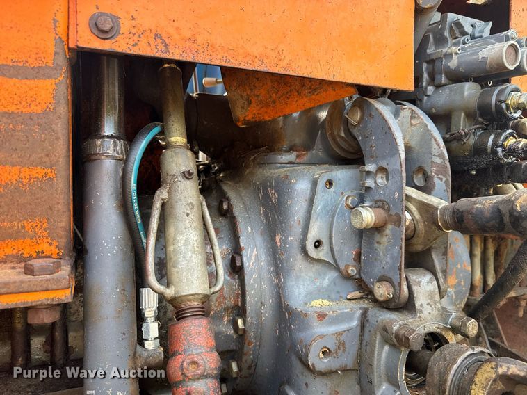 image for item EC3573 2001 New Holland 7610 tractor