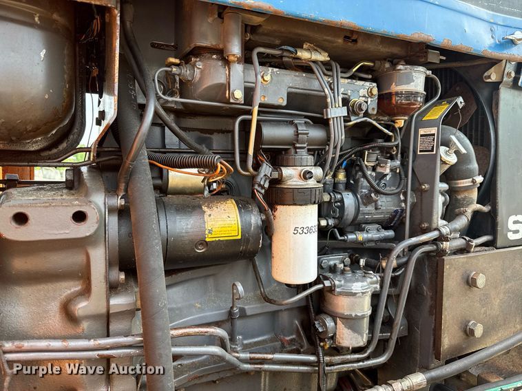 image for item EC3573 2001 New Holland 7610 tractor