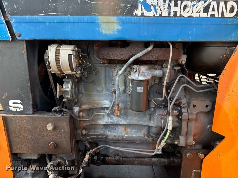 image for item EC3573 2001 New Holland 7610 tractor