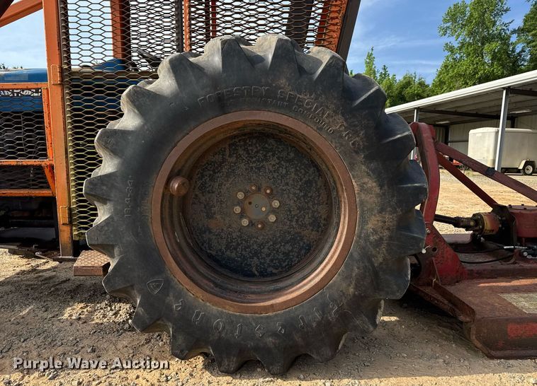 image for item EC3573 2001 New Holland 7610 tractor