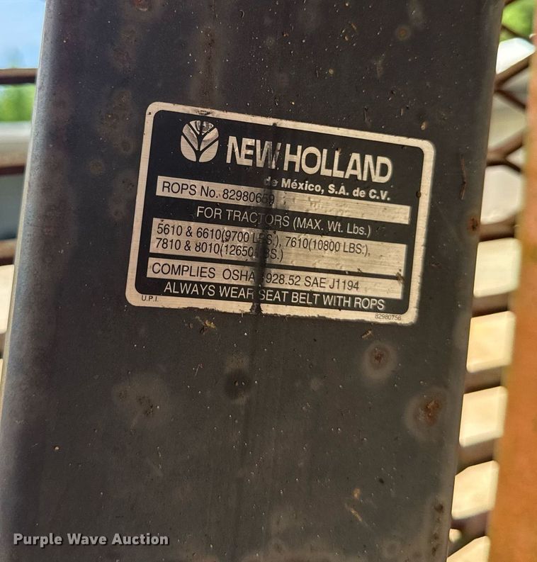 image for item EC3573 2001 New Holland 7610 tractor