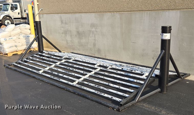 image for item EC4198 (2) 2T EZ Rise cattle guards