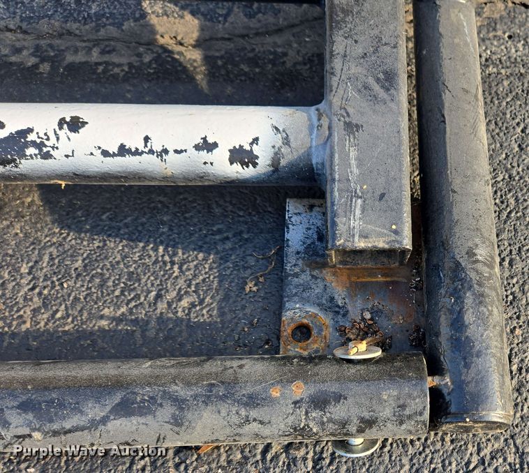 image for item EC4198 (2) 2T EZ Rise cattle guards