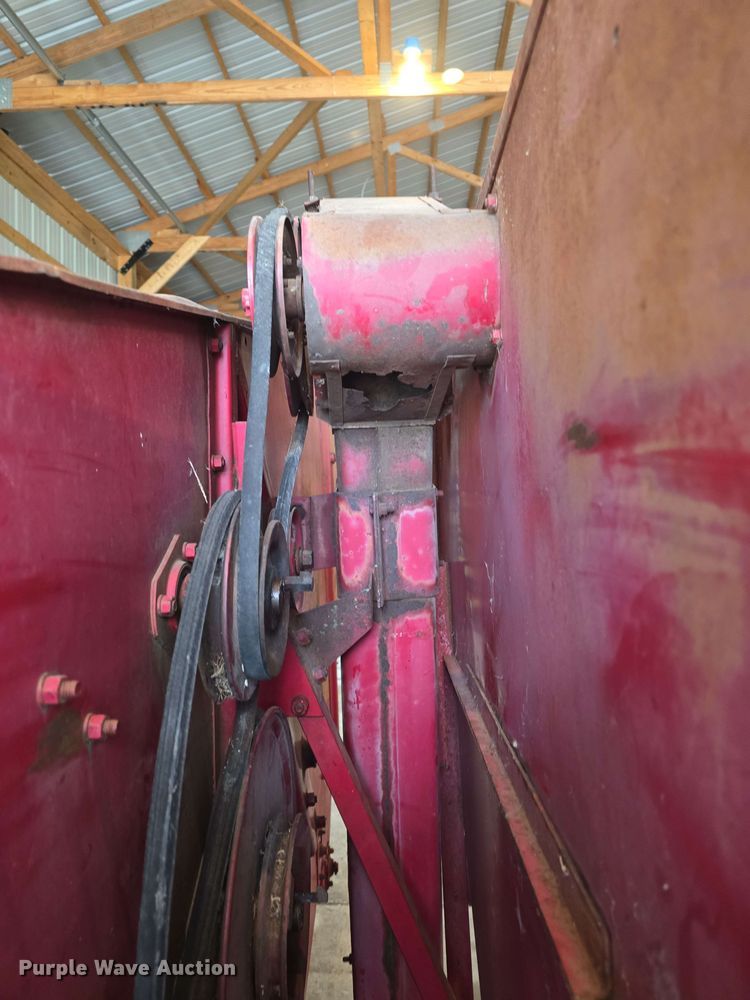 image for item EF3480 International Harvester McCormick No. 80 combine