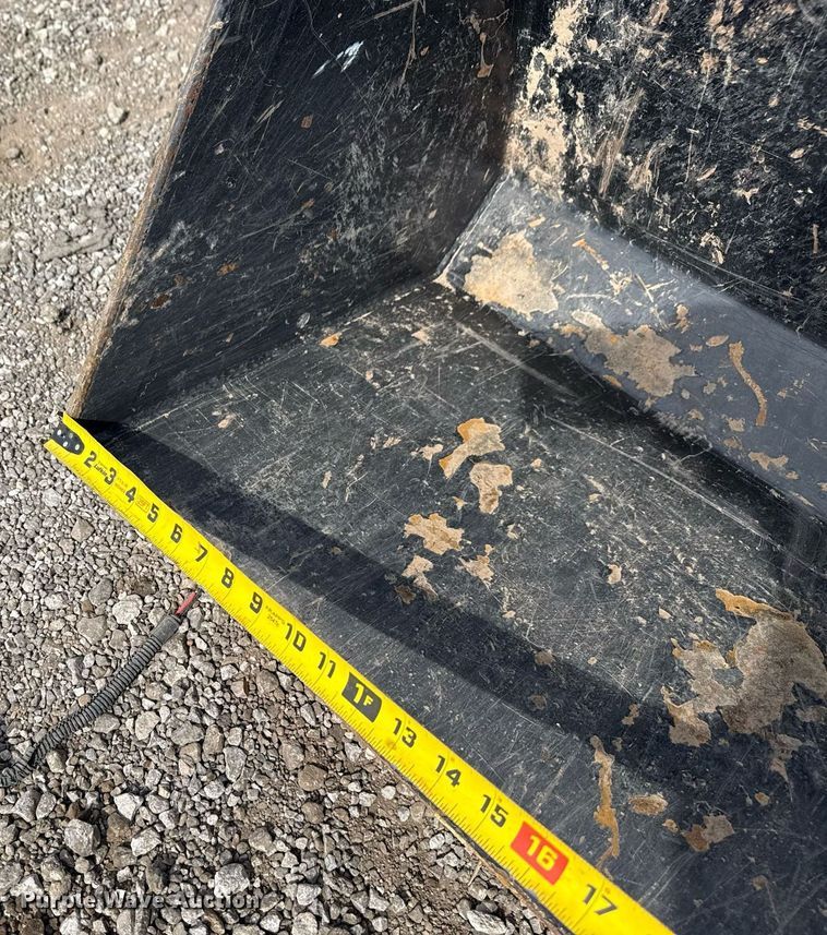 image for item EG5774 2021 Yanmar YT235 MFWD tractor