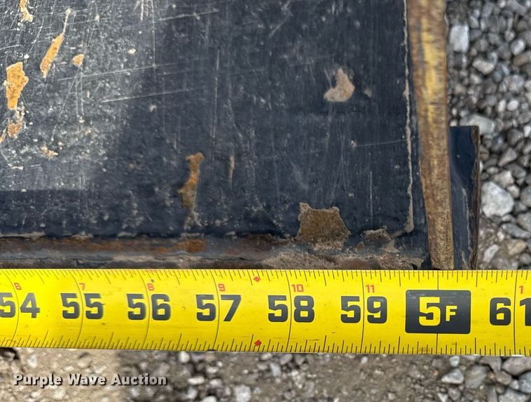 image for item EG5774 2021 Yanmar YT235 MFWD tractor