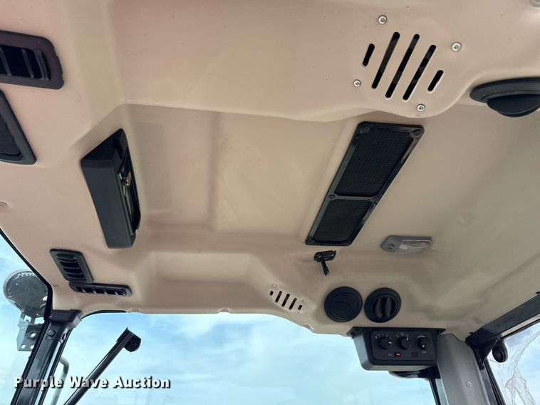 image for item EG5774 2021 Yanmar YT235 MFWD tractor