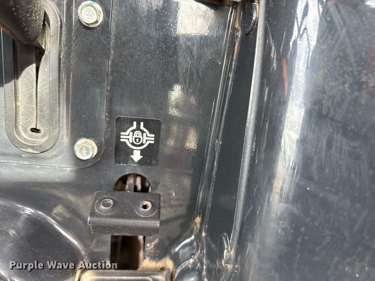 image for item EG5774 2021 Yanmar YT235 MFWD tractor