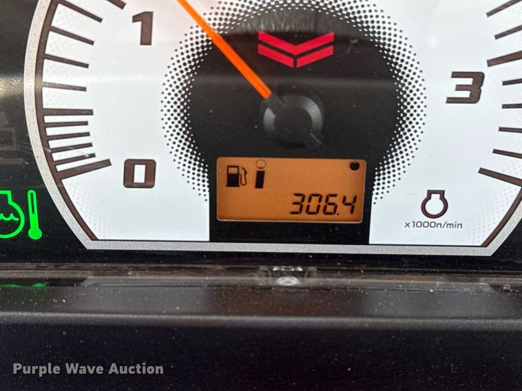 image for item EG5774 2021 Yanmar YT235 MFWD tractor