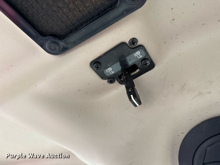 image for item EG5774 2021 Yanmar YT235 MFWD tractor