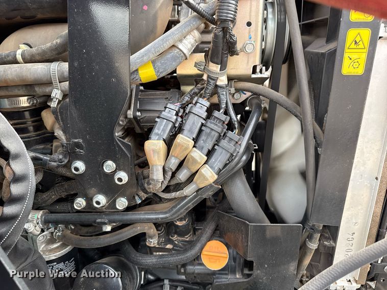 image for item EG5774 2021 Yanmar YT235 MFWD tractor