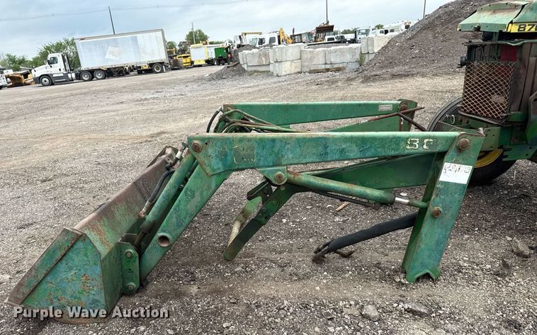 image for item EG5782 John Deere 870 tractor