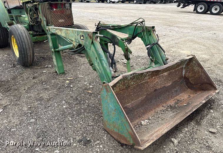 image for item EG5782 John Deere 870 tractor