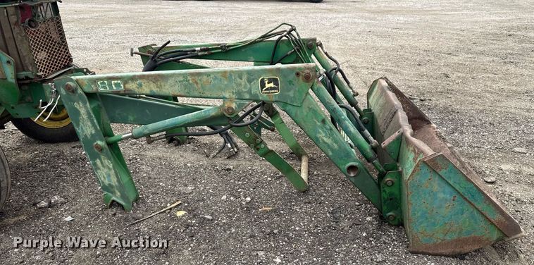image for item EG5782 John Deere 870 tractor