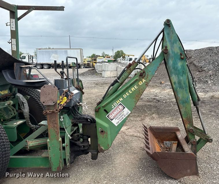 image for item EG5782 John Deere 870 tractor