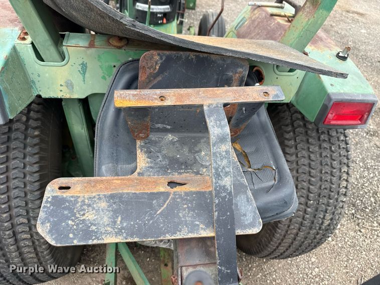 image for item EG5782 John Deere 870 tractor