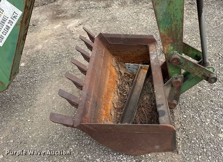 image for item EG5782 John Deere 870 tractor