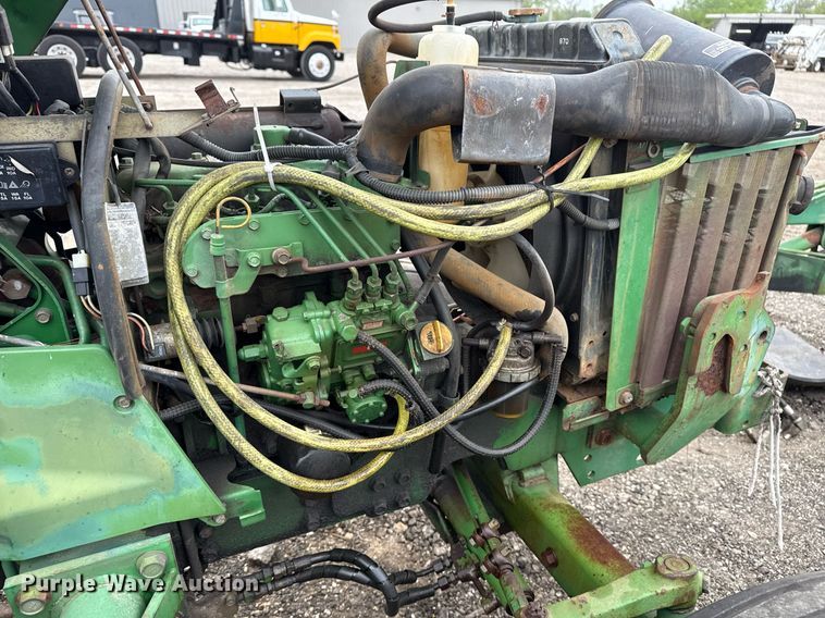 image for item EG5782 John Deere 870 tractor